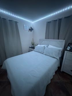 Full Size Bed and Dresser