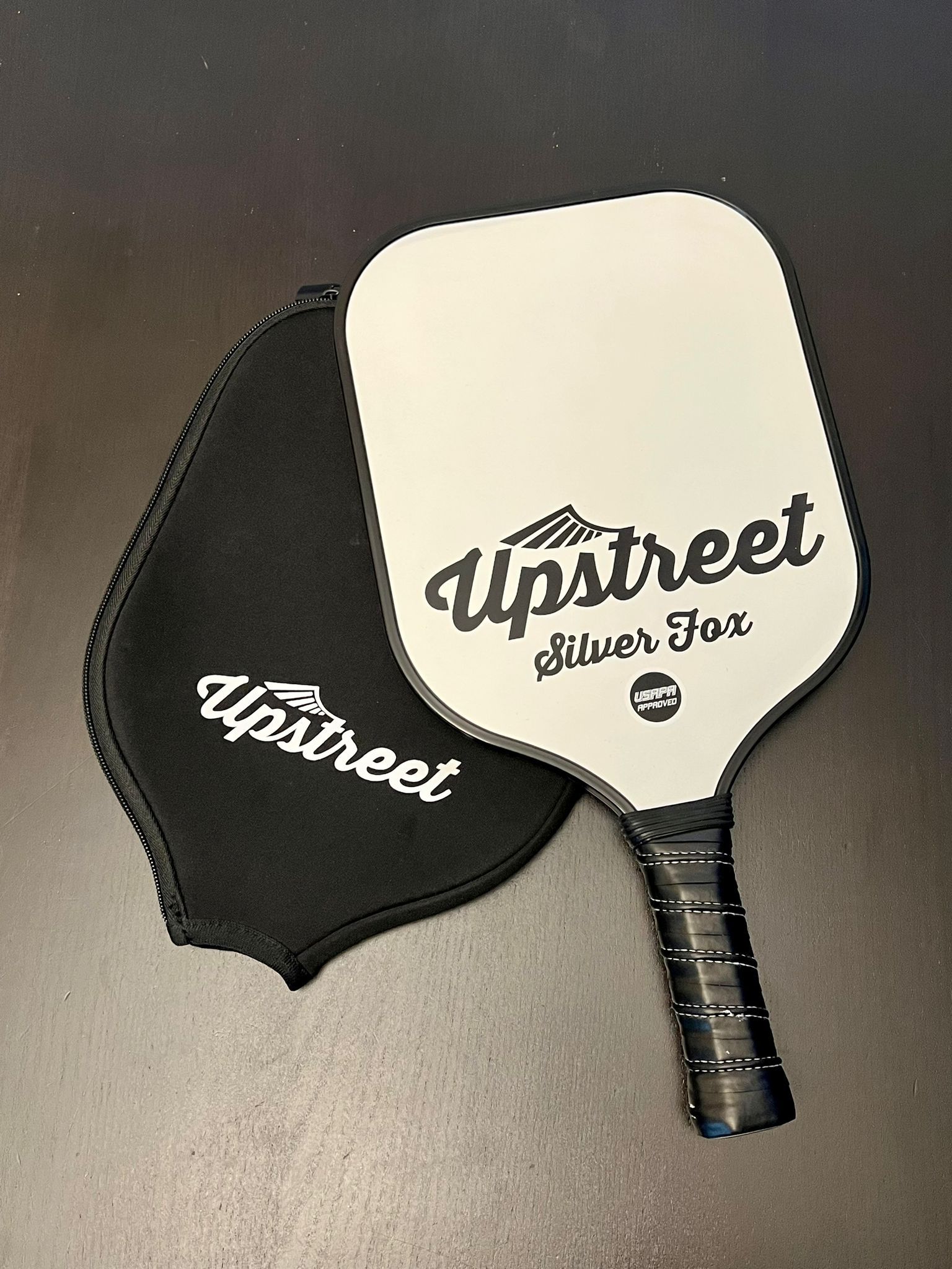 Pickleball Paddle/Covers Upstreet Polypro Honeycomb Silver Fox