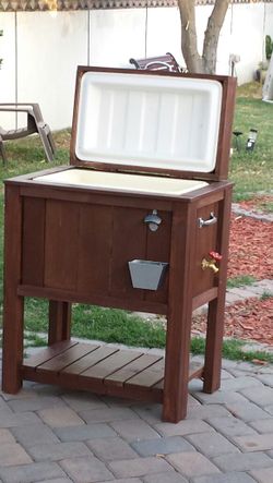 Patio wooden cooler