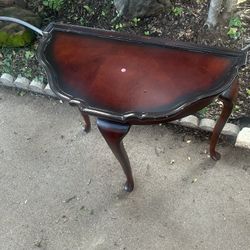 Cherry Wood Looking Table