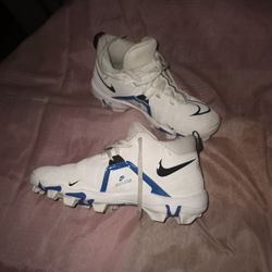 Youth Nike  Football  Cleats Size 3