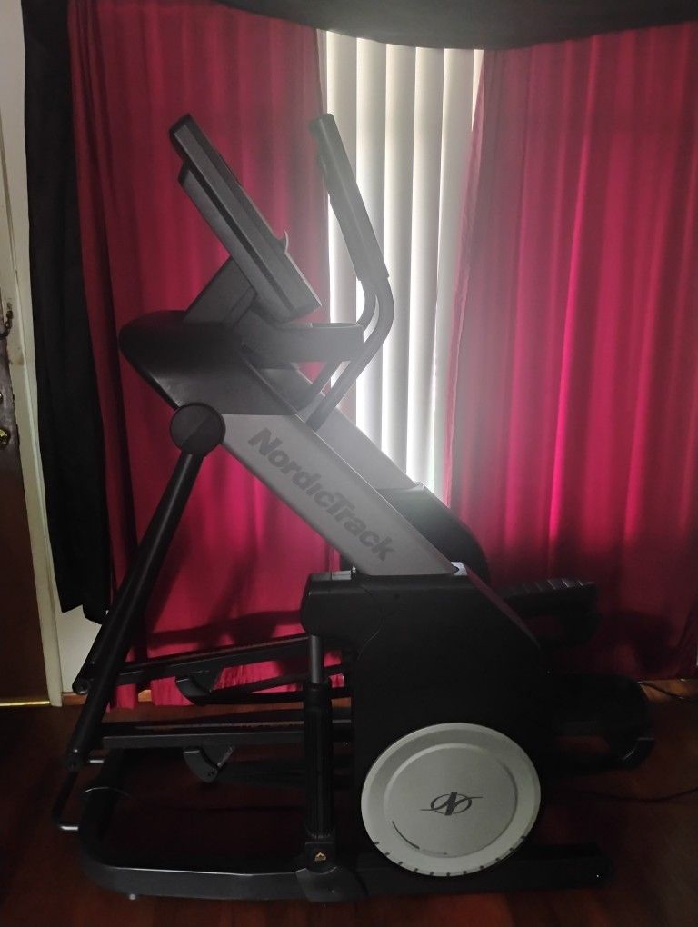 Nordic Track Elliptical 