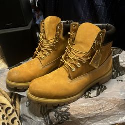 Timberland Boots Almost New Size11