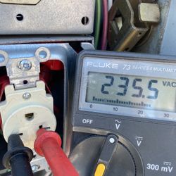 Fluke 73