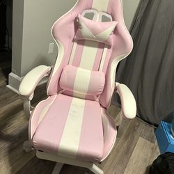 Pink and White Desk/Gaming Chair