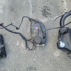 14/17/18 Mercedes CLA Ratiator Reservour Tank $100