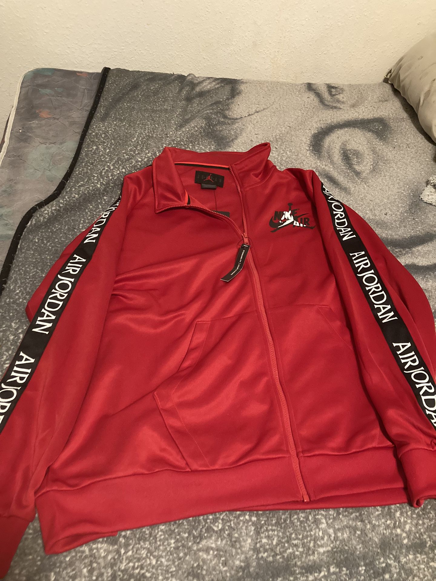 Jordan Jumpman Classics Men's Tricot Warm Up Jacket And Pants New With Tags in Escalon, CA - OfferUp