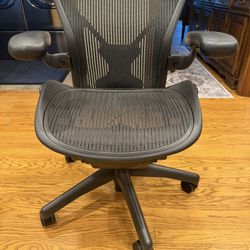 Magical Herman Miller Aeron (Size B)