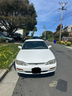 Very Clean Toyota Camry V6 Le