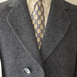 Its MENS Vintage  Designer Best Wool Coat Nino Cerutti