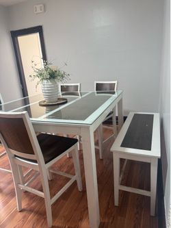 Kitchen table