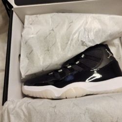 Jordan 11 Anniversary Size 8 Men's