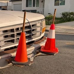 Traffic Cone Holder Brackets Bumper Mount Construction Truck Stand Pole Custom Metal Shelf 