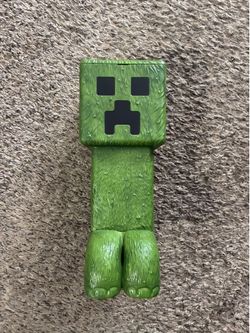 A Minecraft Movie (2025) Creeper Popcorn bucket