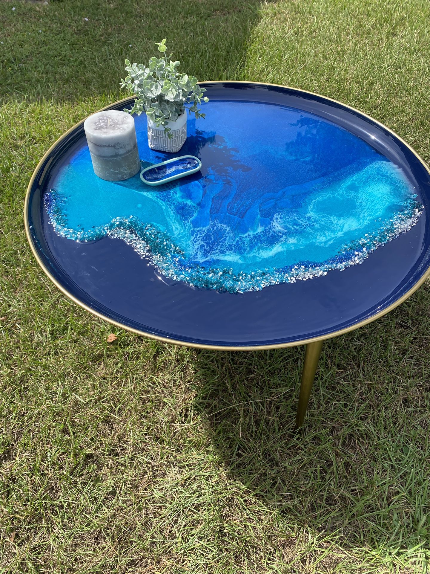 Medium Side Table 19 Tall 25 Diameter