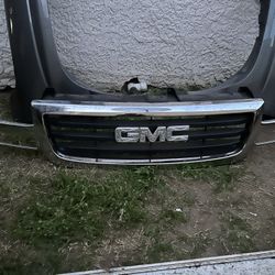 2003 GMC Grill 