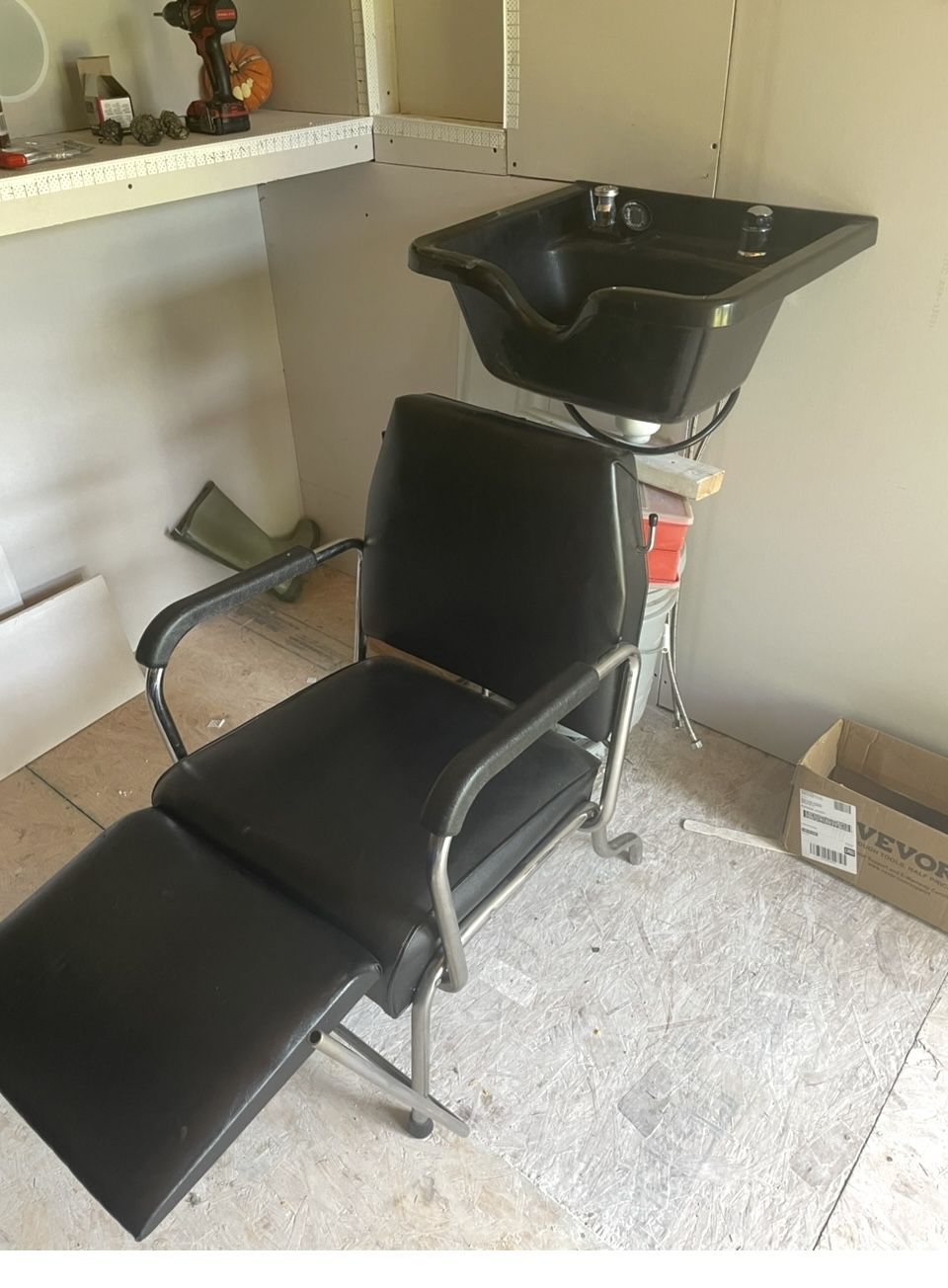 Hair Wash Station