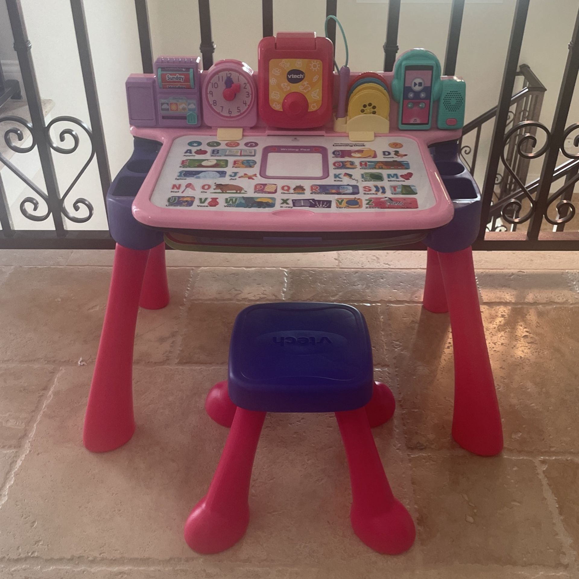 VTech Get Ready For School Learning Desk