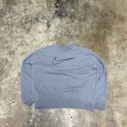 grey nike long sleeve
