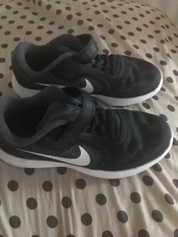 Boys Nike’s