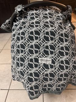 Graco car seat with base for the car. Includes JJ Cole soft winter and cover. Includes carseat canopy