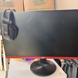 Aoc Gaming Desktop With Logitech Headset