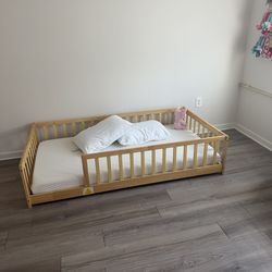 Twin Size Toodler bed