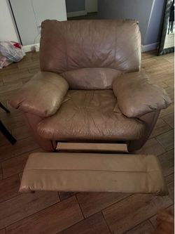 Free recliner for pick up