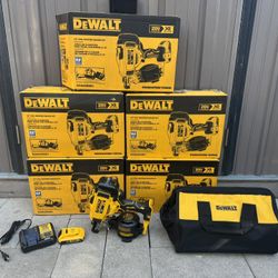 Dewalt 15° Coil Roofing Nailer Kit Battery 2.0 Charger And Tool Bag 