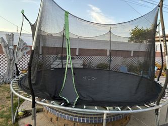 Large Trampoline With Net