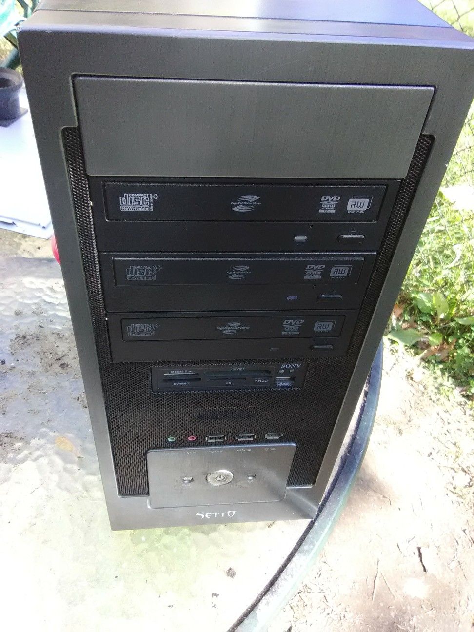 Setto PC gaming computer case with motherboard i5 processors and 8gb of RAM