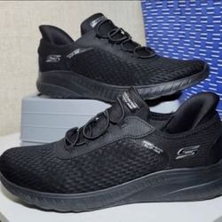 Women's Size 8 Bob's Skechers Slip-ins' Shoes. Nearly New 