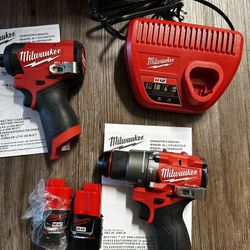 Milwaukee M12 FUEL 12-Volt Lithium-Ion Brushless Cordless Hammer Drill and Impact Driver Combo Kit w/2 Batteries and Bag (2-Tool