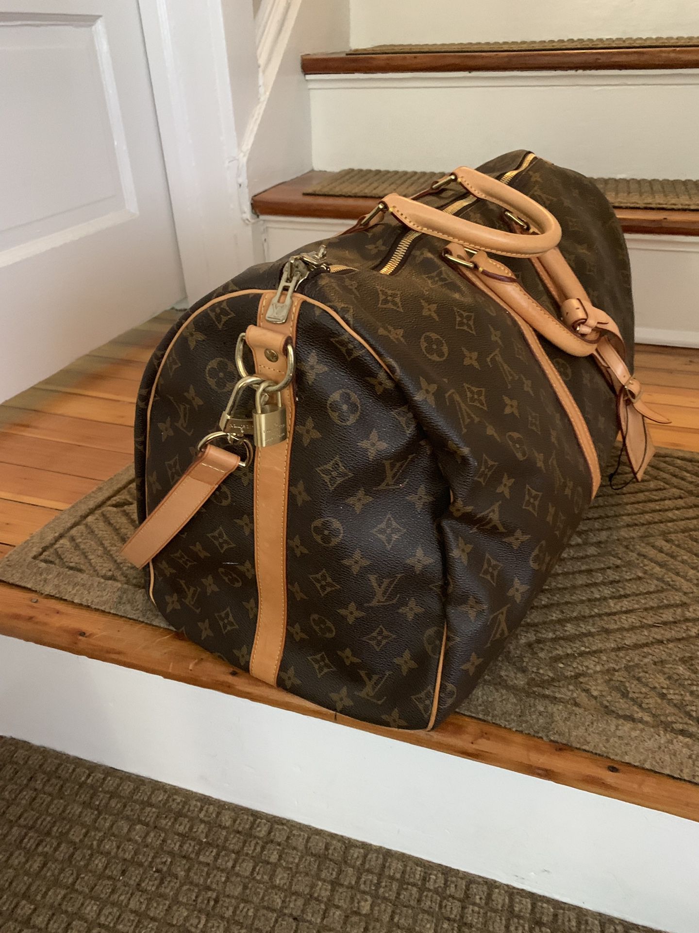 Louis Vuitton Monogram Keepall 50 Duffle Bag for Sale in Queens, NY -  OfferUp