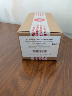 Pokémon ME04 Chaos Rising Expansion Pre-Release Kit (sealed)