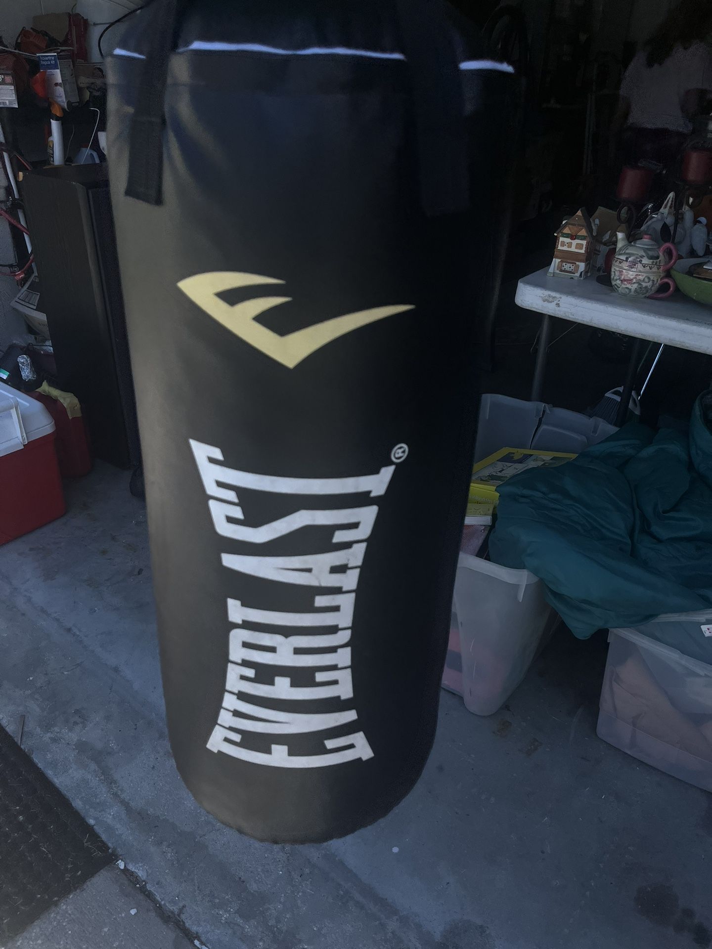 Everlasting Boxing Bag Hanging With Chain