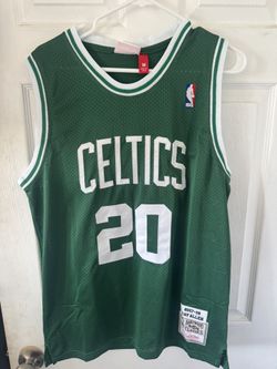Celtics Jersey Size Medium