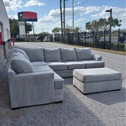 sectional couch with ottoma 