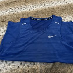 Nike size small tank