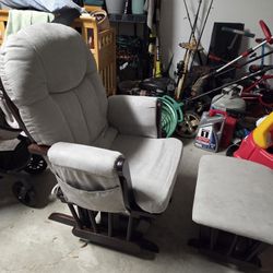 Baby Relax Huntington Nursery Glider & Ottoman