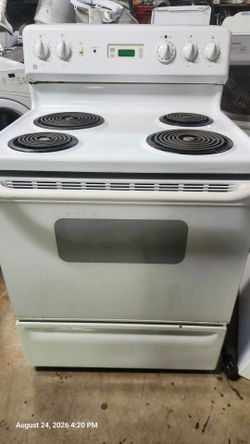 GE Stove White Oven Range