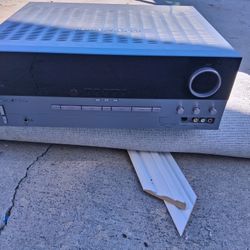 Harmon Kardon Stereo Reciever With Remote 