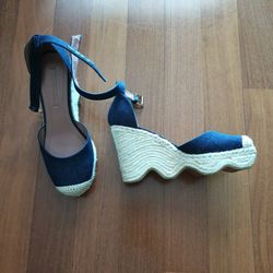 Bcbg Platform Wedges Size 8.5