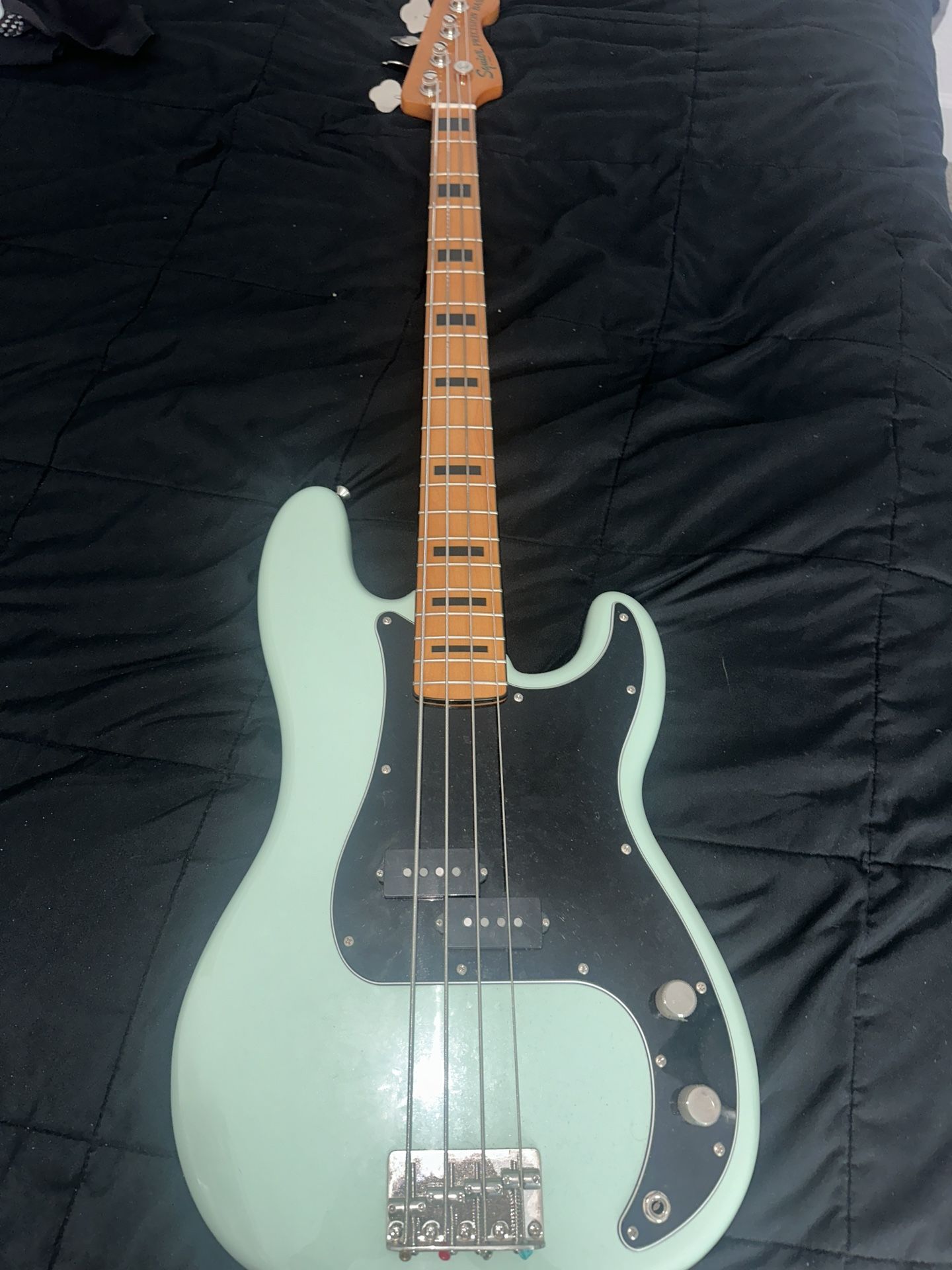 Squier P Bass Limited Edition