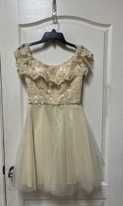 Nice Short Dress . Small 