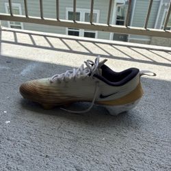 Football cleats size 12