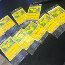 Pikachu Pokemon Cards