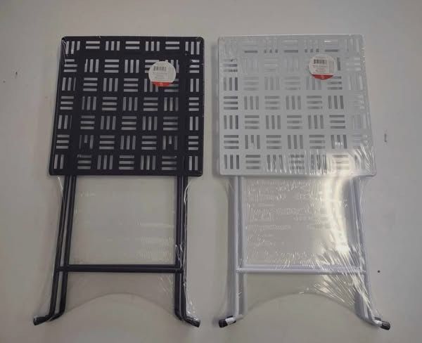 White or Black Metal Plant Stand