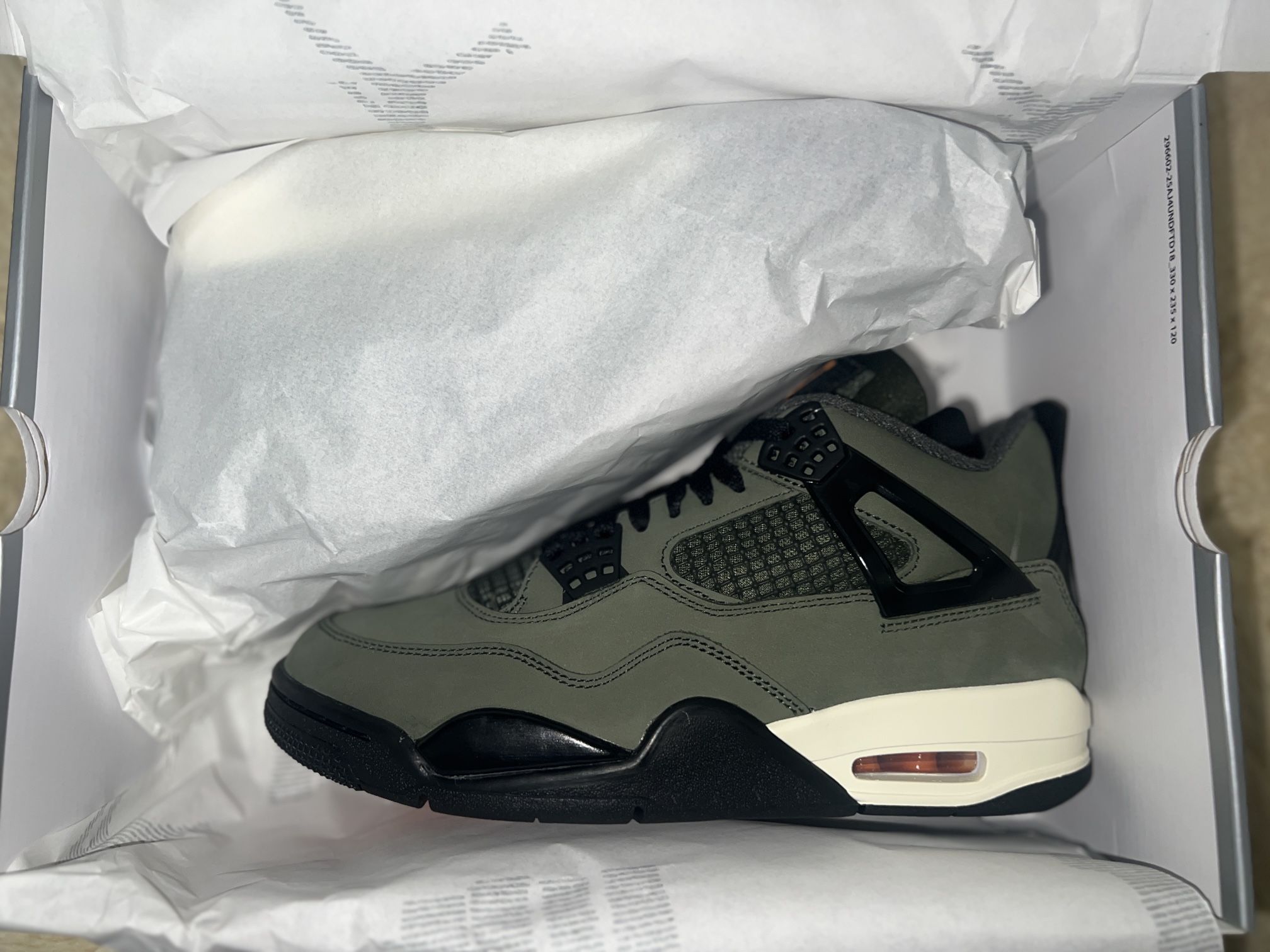 Air Jordan 4 Undefeated
