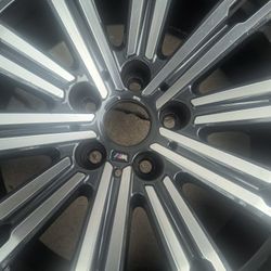 2022 OEM BMW M345I 18" Staggered Wheels 